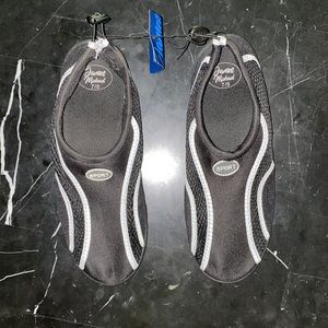 NWT Water Shoes